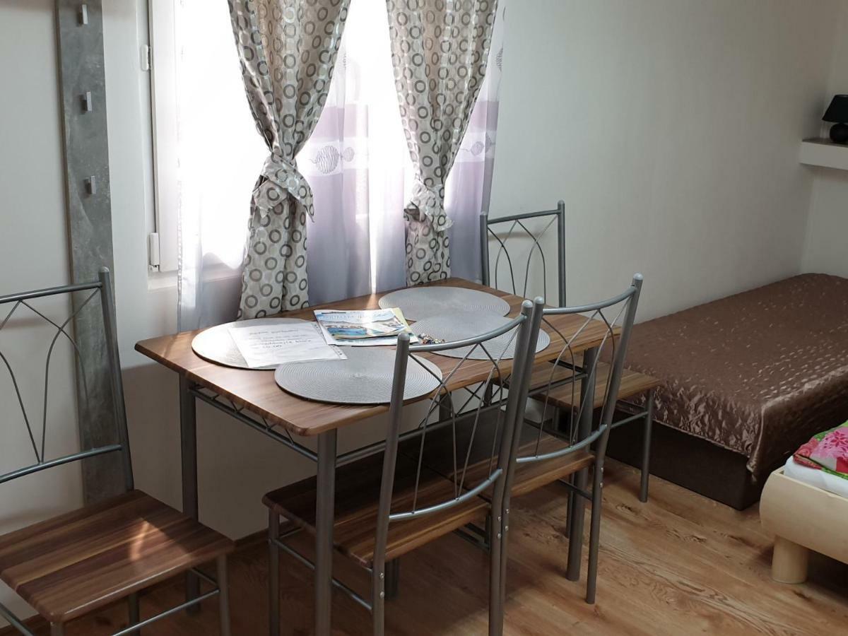 Melanie Apartman Veľký Meder المظهر الخارجي الصورة
